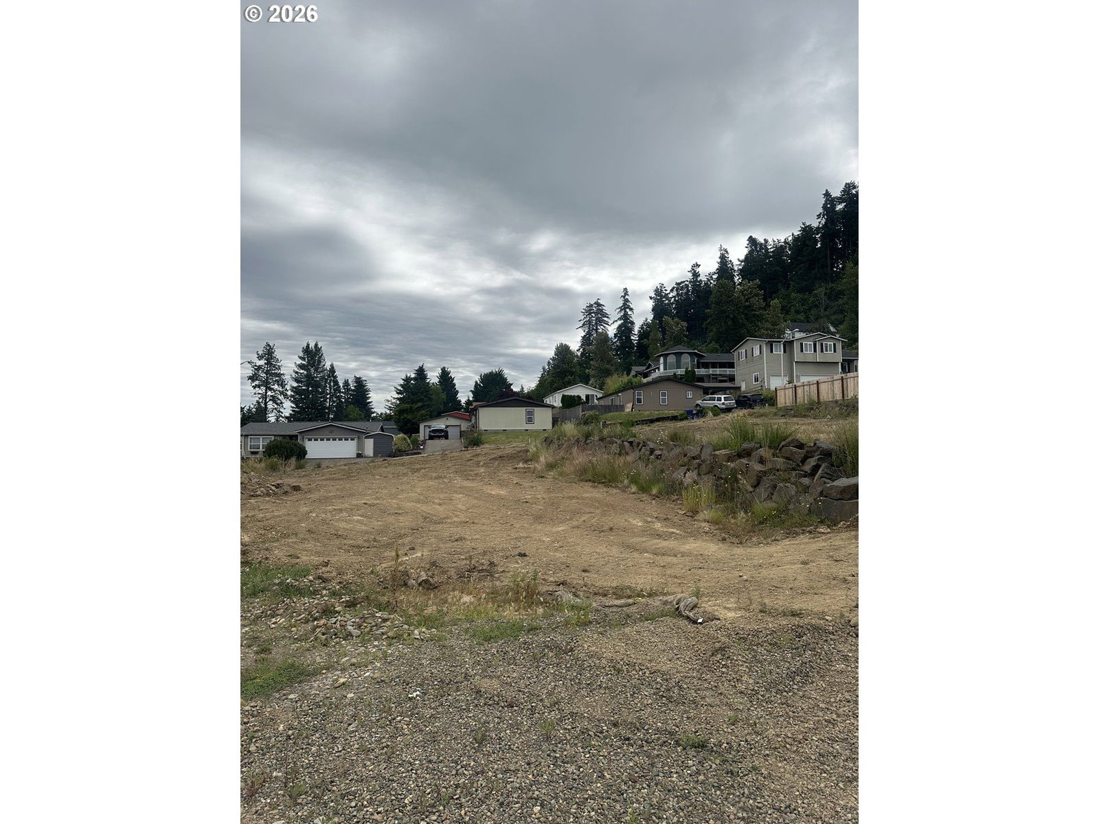 Listing photo 1 of 4