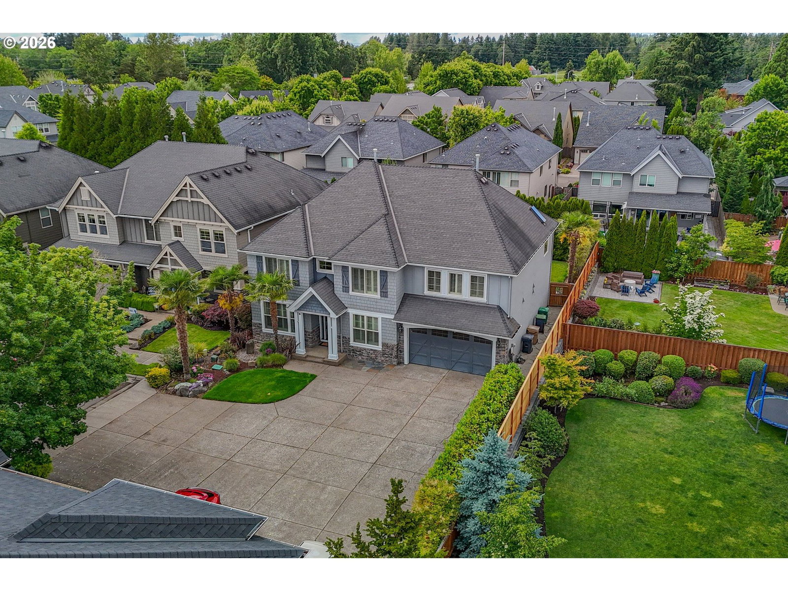 Listing photo 1 of 6