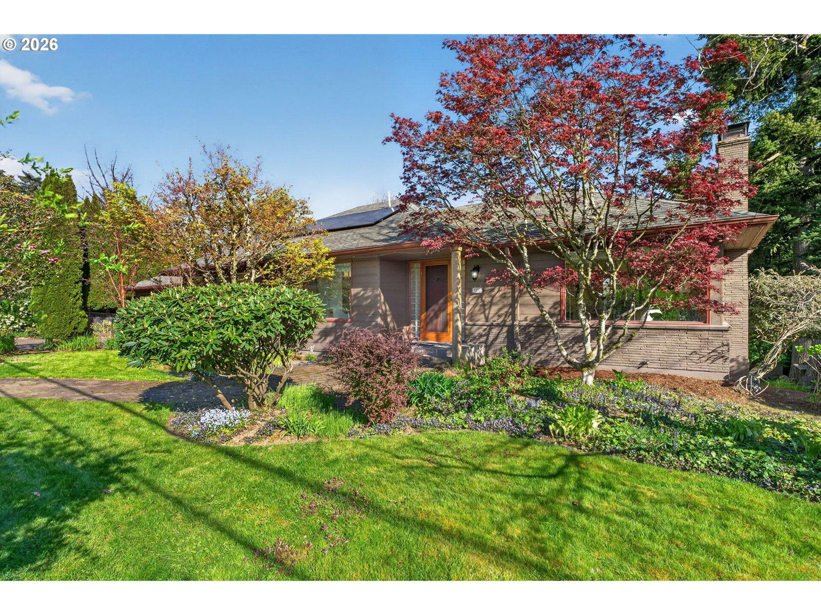 3270 SW VISTA DR