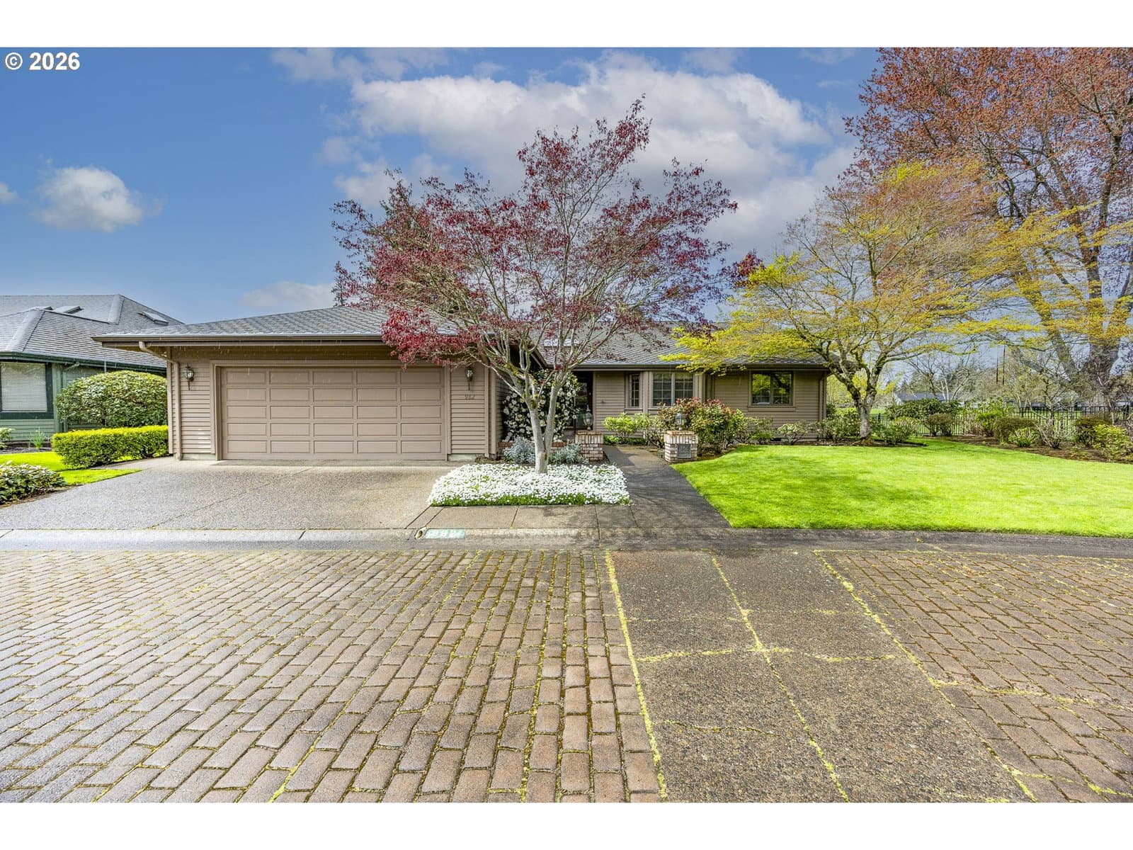 Primary listing photo, 982 SHAUGHNESSY LN, Eugene, OR, 97401